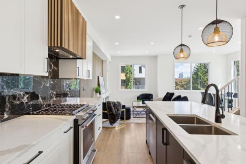 2402 Westmount Road Nw, Calgary, AB 