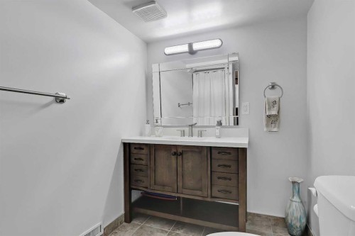 185 Springwood Drive Sw, Calgary, AB 