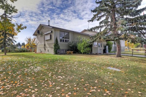 185 Springwood Drive Sw, Calgary, AB 