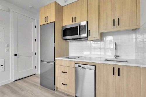 4905 Bowness Road Nw, Calgary, AB 