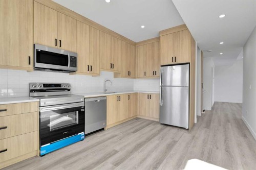 4905 Bowness Road Nw, Calgary, AB 