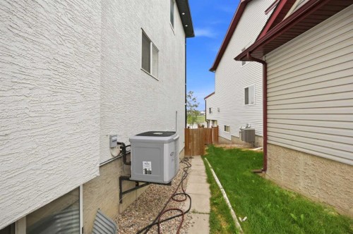 344 Taracove Estate Drive Ne, Calgary, AB 