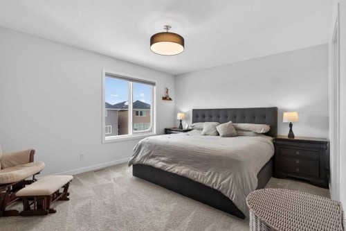 553 Baywater Manor Sw, Airdrie, AB 
