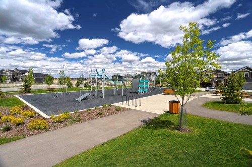 553 Baywater Manor Sw, Airdrie, AB 