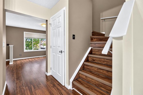 11 Saddlebrook Mews Ne, Calgary, AB 