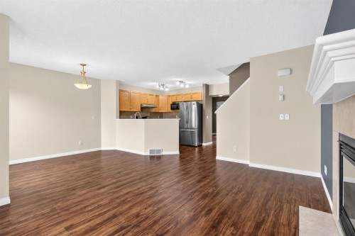 11 Saddlebrook Mews Ne, Calgary, AB 