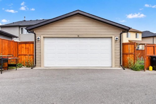 11 Saddlebrook Mews Ne, Calgary, AB 