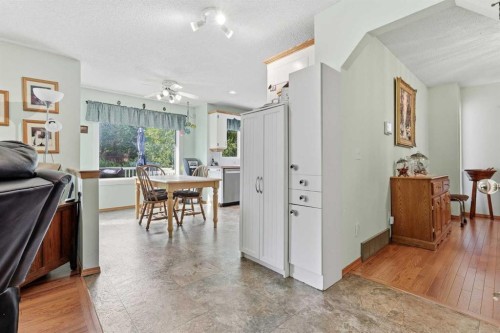 209 Schubert Place Nw, Calgary, AB 