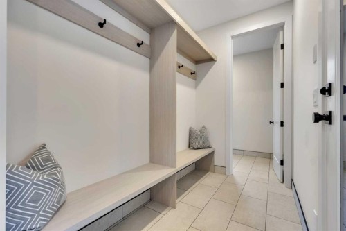 336 Normandy Drive Sw, Calgary, AB 