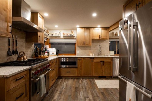 35 Bracken Point, Bragg Creek, AB 