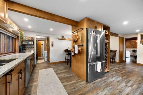 35 Bracken Point, Bragg Creek, AB 