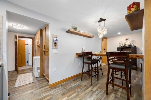 35 Bracken Point, Bragg Creek, AB 