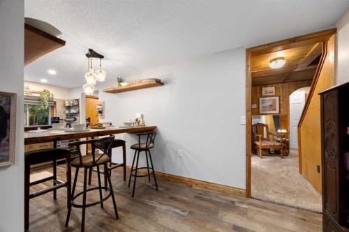 35 Bracken Point, Bragg Creek, AB 