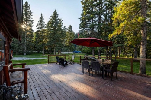 35 Bracken Point, Bragg Creek, AB 