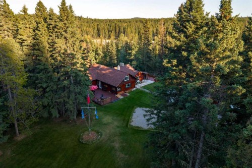 35 Bracken Point, Bragg Creek, AB 