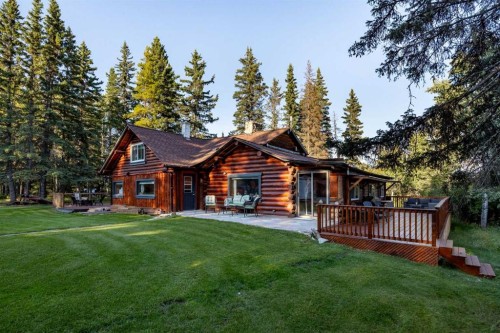 35 Bracken Point, Bragg Creek, AB 