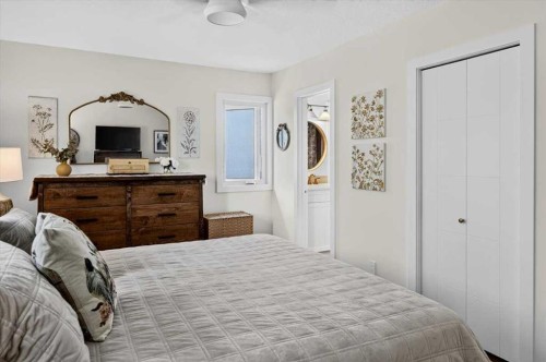 10403 Maplemont Road Se, Calgary, AB 