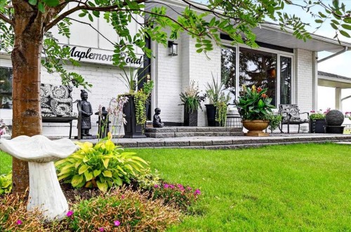 10403 Maplemont Road Se, Calgary, AB 