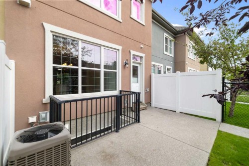 388 Quarry Park Boulevard Se, Calgary, AB 