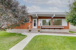3324 Copithorne Road NW Calgary, AB T2L 0L3