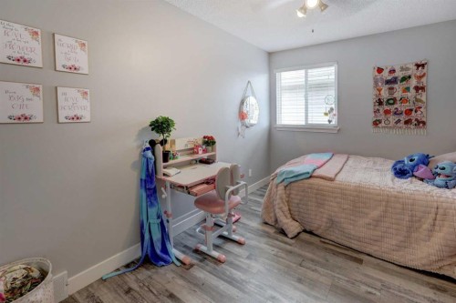 1209 18 Avenue Nw, Calgary, AB 