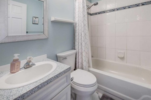 1209 18 Avenue Nw, Calgary, AB 
