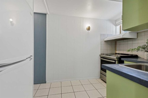 528 40 Avenue Nw, Calgary, AB 