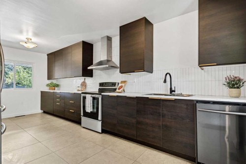 528 40 Avenue Nw, Calgary, AB 