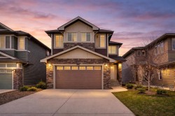 85 evansborough Way NW Calgary, AB T3P 0M6