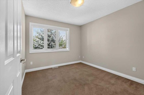 2017 21 Avenue Nw, Calgary, AB 