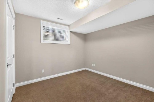 2017 21 Avenue Nw, Calgary, AB 