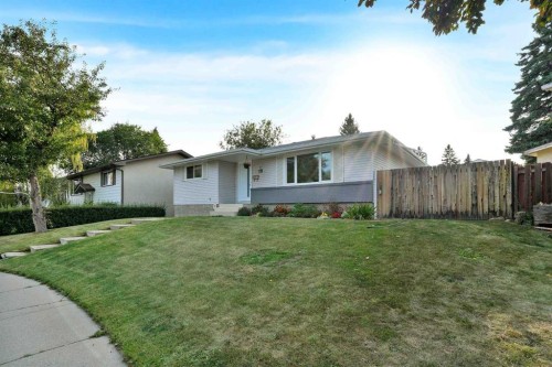 19 Maryvale Crescent Ne, Calgary, AB 