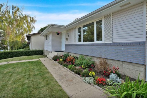 19 Maryvale Crescent Ne, Calgary, AB 