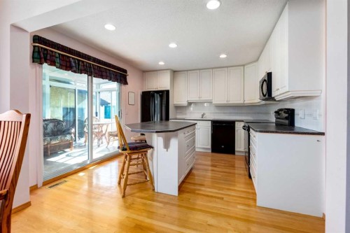 243 Cedarpark Green Sw, Calgary, AB 
