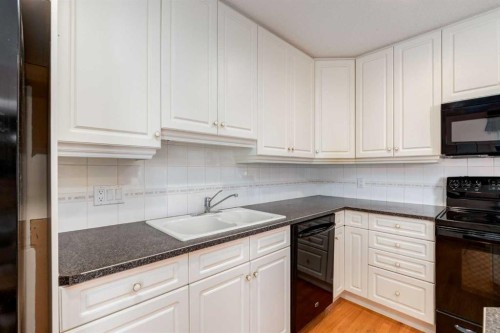 243 Cedarpark Green Sw, Calgary, AB 