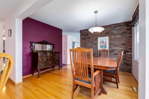 243 Cedarpark Green Sw, Calgary, AB 