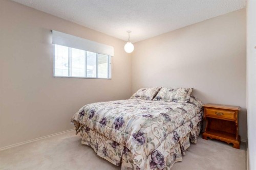 243 Cedarpark Green Sw, Calgary, AB 