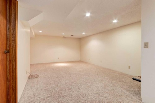 243 Cedarpark Green Sw, Calgary, AB 