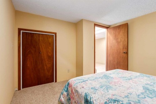 243 Cedarpark Green Sw, Calgary, AB 