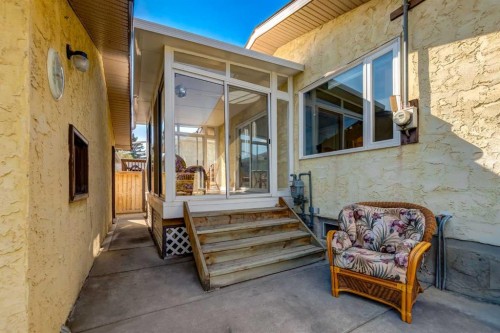 243 Cedarpark Green Sw, Calgary, AB 