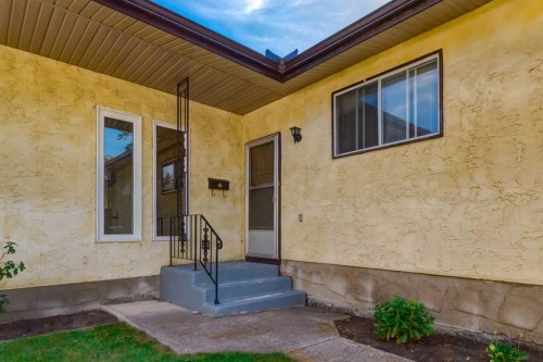243 Cedarpark Green Sw, Calgary, AB 