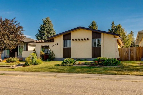 243 Cedarpark Green Sw, Calgary, AB 