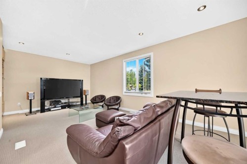 316 Parkland Way Se, Calgary, AB 