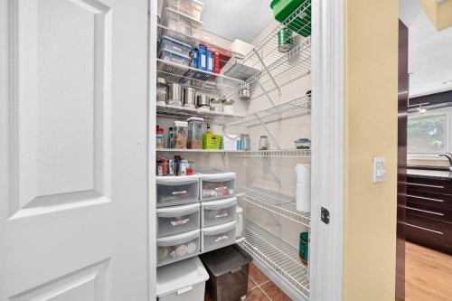 316 Parkland Way Se, Calgary, AB 