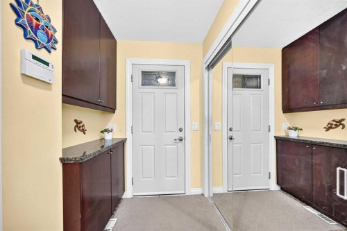 316 Parkland Way Se, Calgary, AB 
