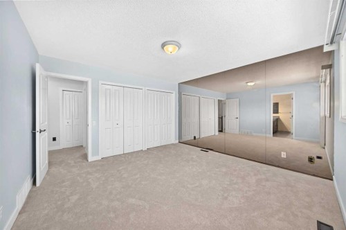 316 Parkland Way Se, Calgary, AB 