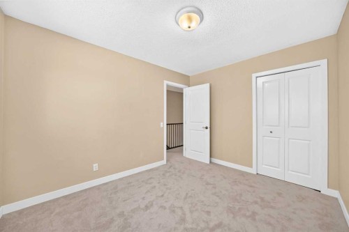 316 Parkland Way Se, Calgary, AB 