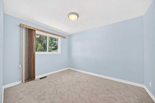 316 Parkland Way Se, Calgary, AB 