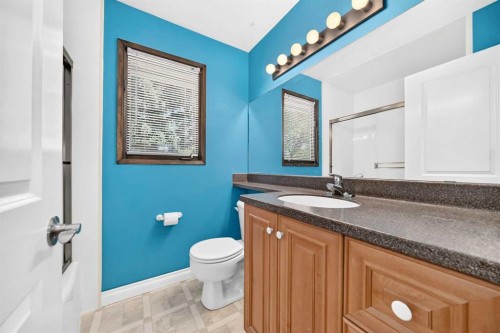 316 Parkland Way Se, Calgary, AB 