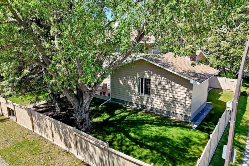 316 Parkland Way Se, Calgary, AB 